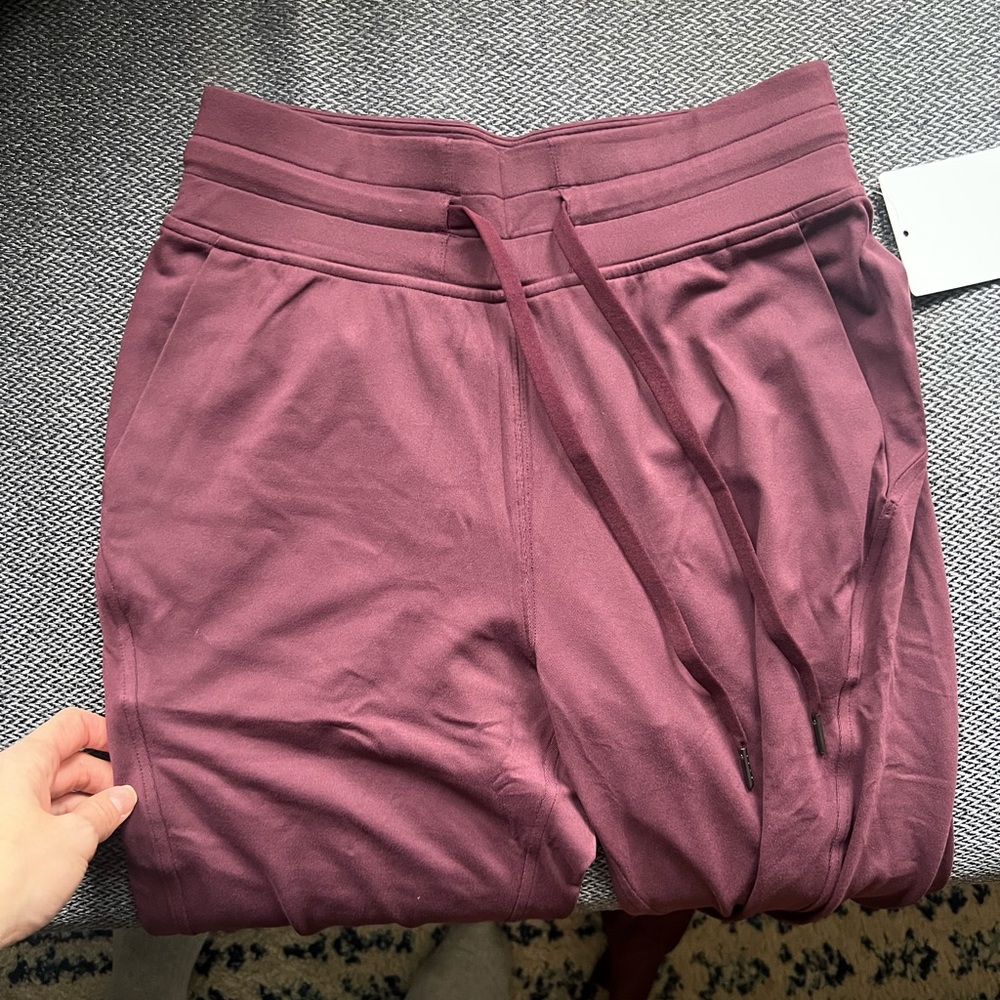 Ready to Rulu Jogger - Picture 11 of 12